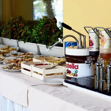 Hotel Cervia ホテル チェルヴィア