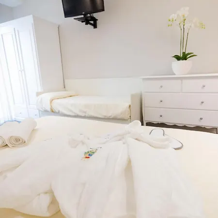 Hotel Cervia ホテル 3*