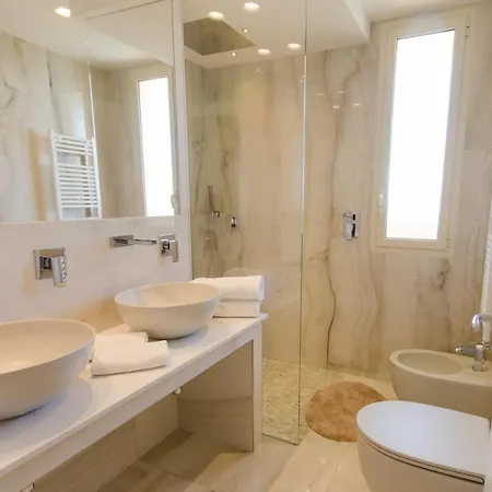 ホテル Hotel Cervia 3*